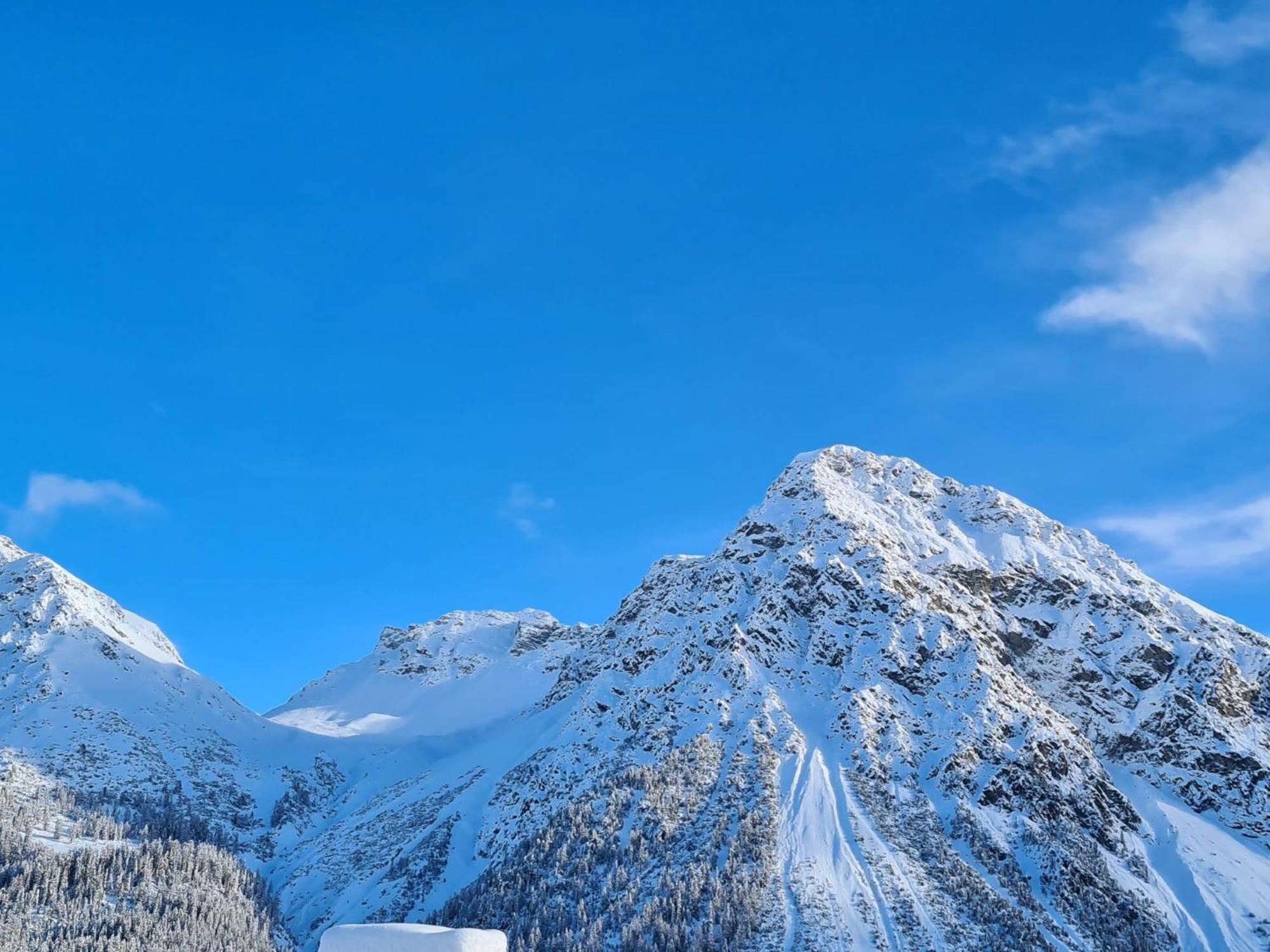 Fewo D'Rock Arosa- Center Of Nightlife By Nature Apartments Switzerland المظهر الخارجي الصورة